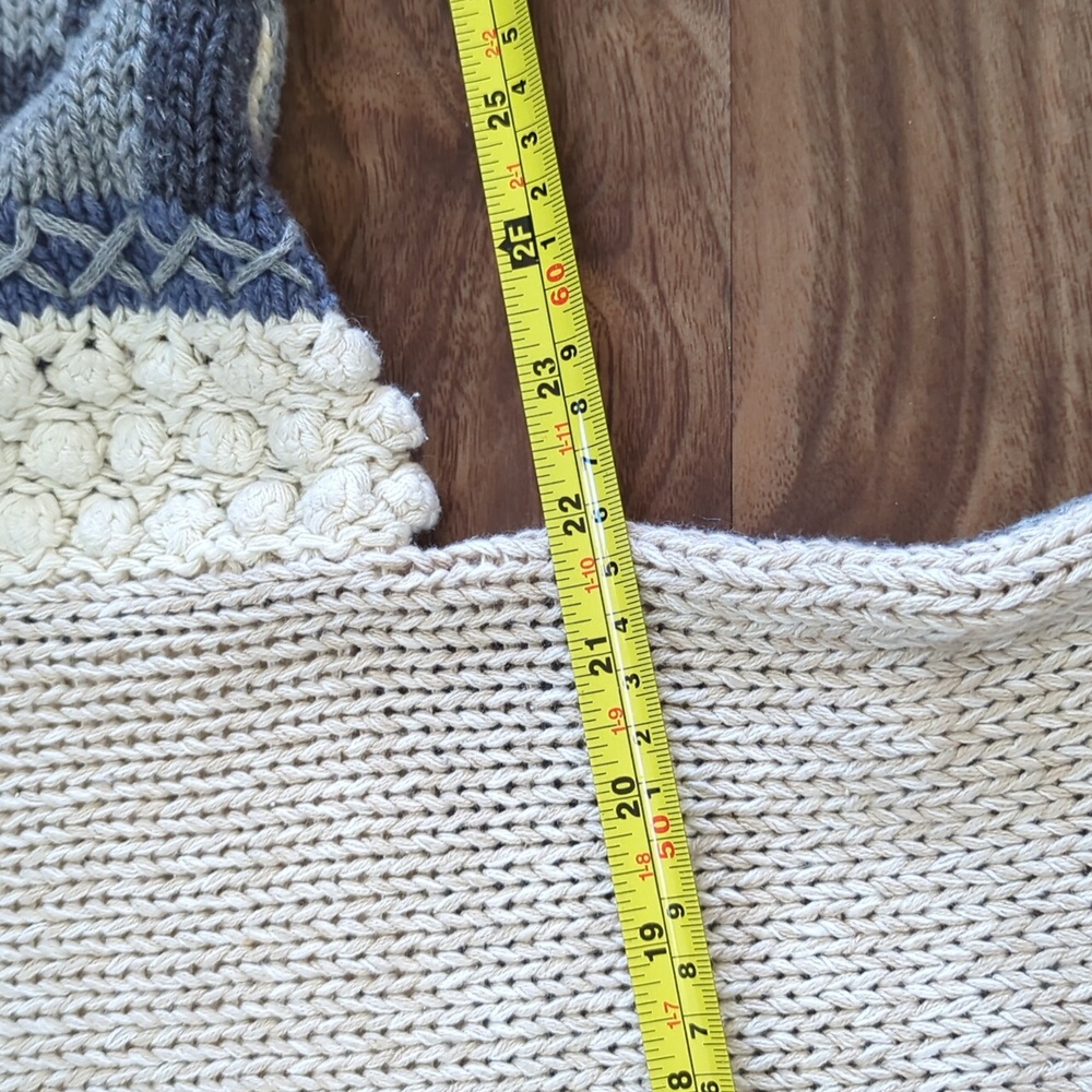 Patchwork Textured Knit Sweater - Picture 10 of 10
